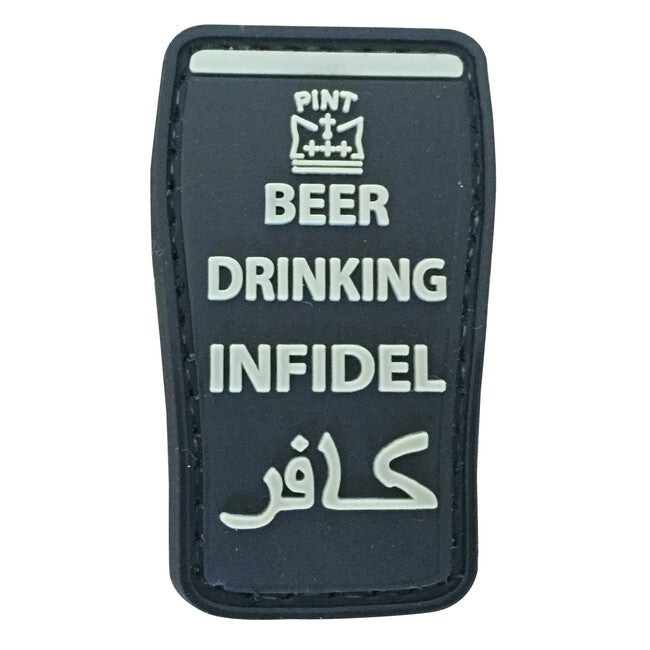 WARAGOD 3D Beer Drinking Infidel našivak, crni, 3x5cm