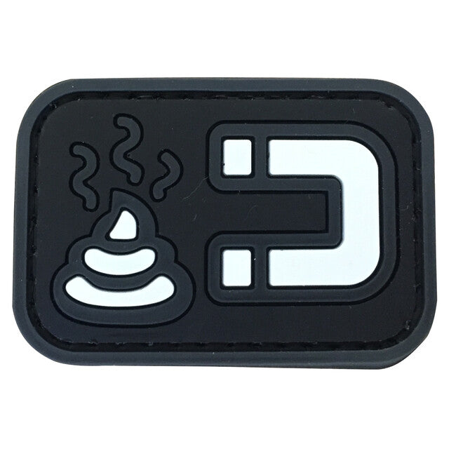 WARAGOD 3D Shitmagnet našivak crni, 5x3.3cm